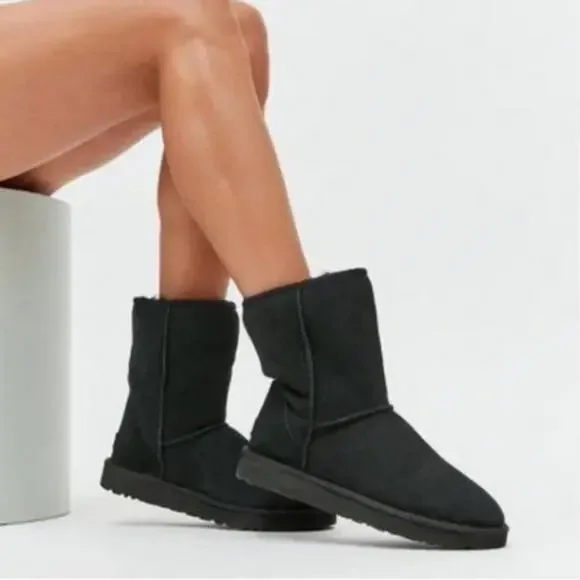 UGG Classic Short II Black Suede Shearling Boots Size 7 - Picture 3 of 12